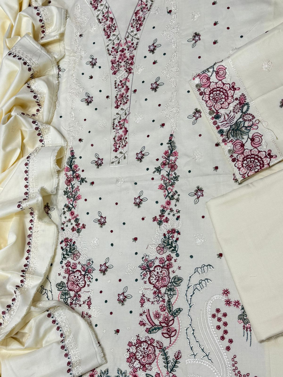 Qalamkahar 3PC Casual Winter Collection