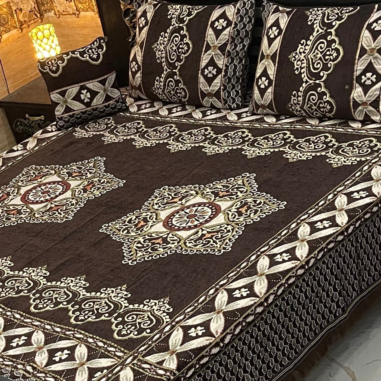 4Pc Velvet Jacquard Bedsheet