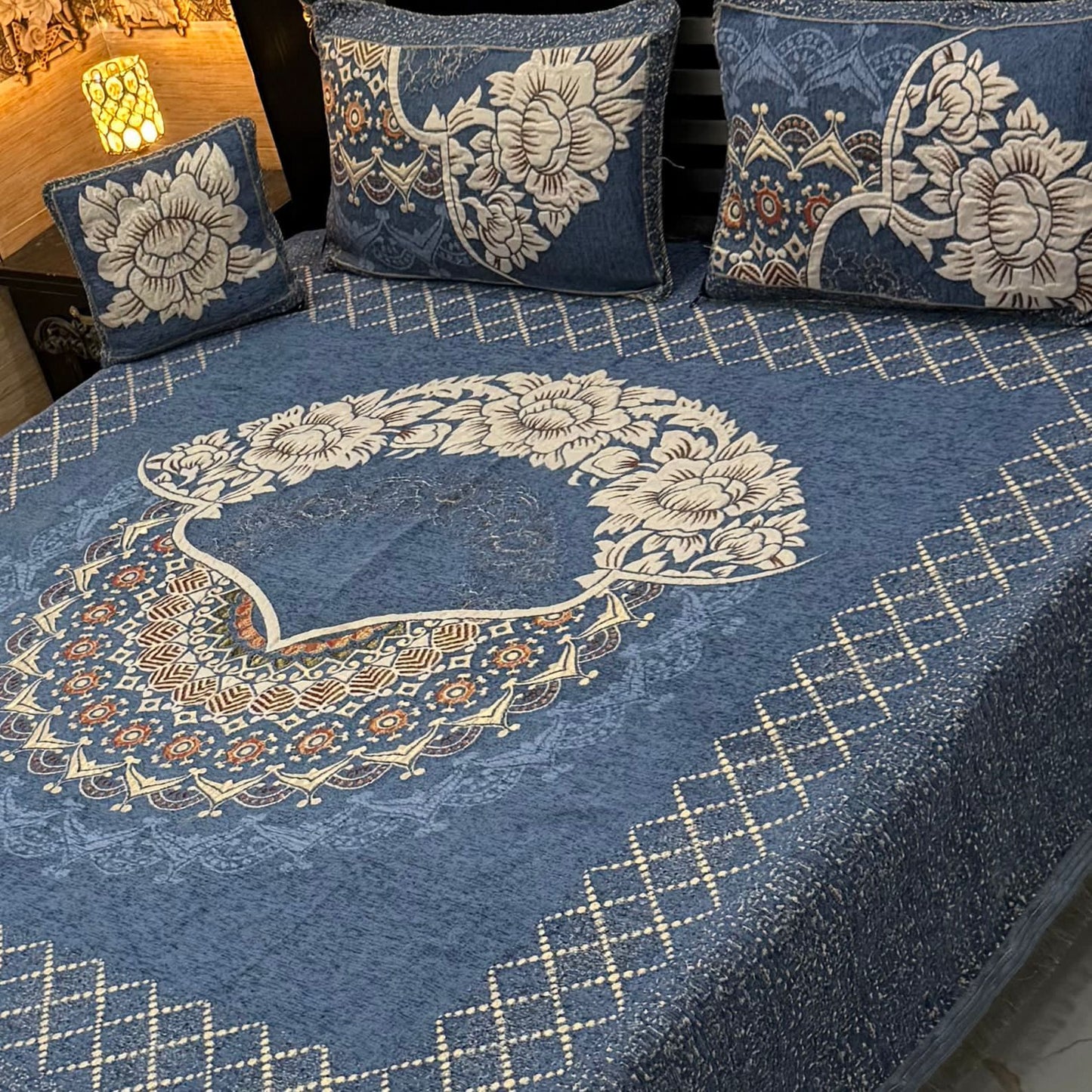 4Pc Velvet Jacquard Bedsheet
