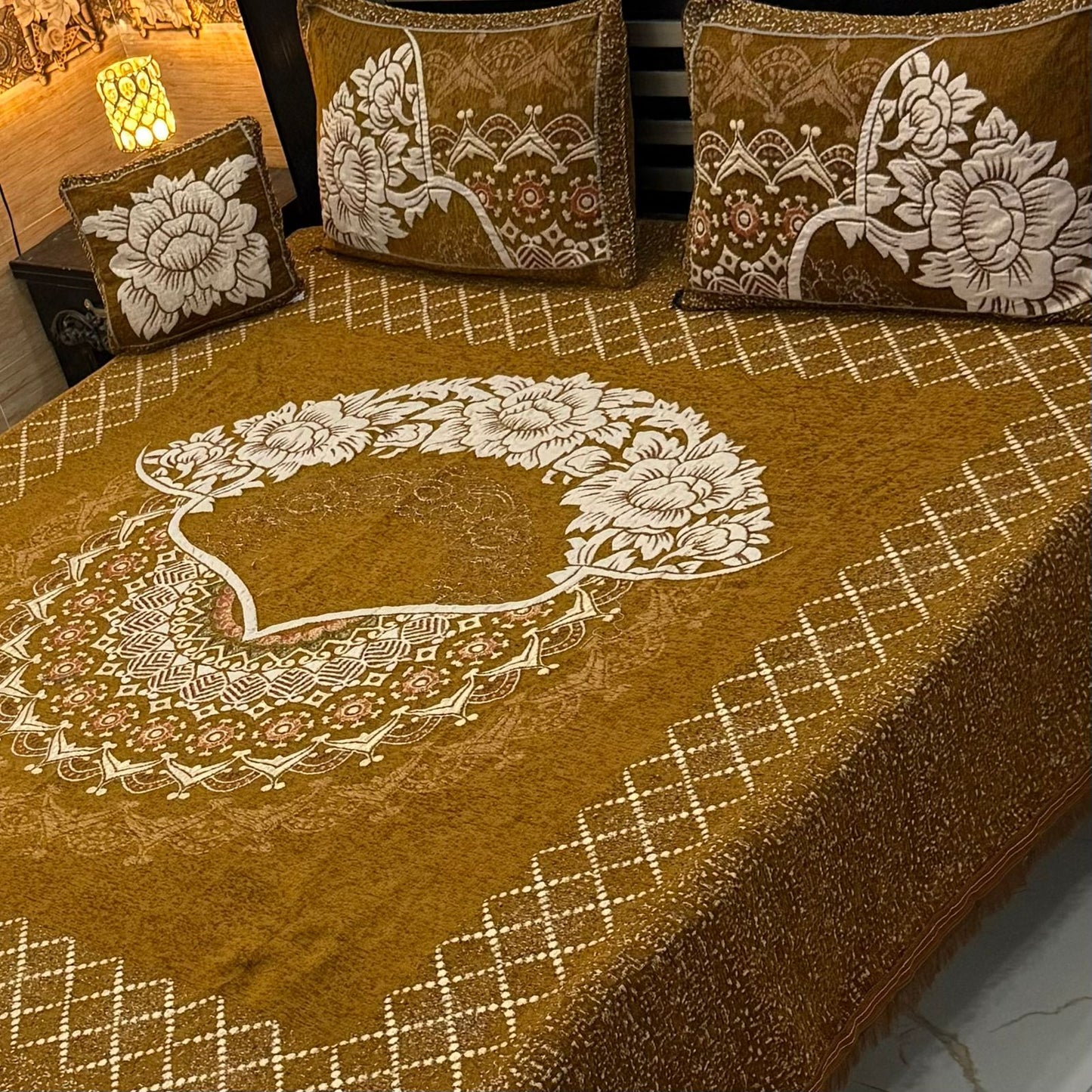 4Pc Velvet Jacquard Bedsheet