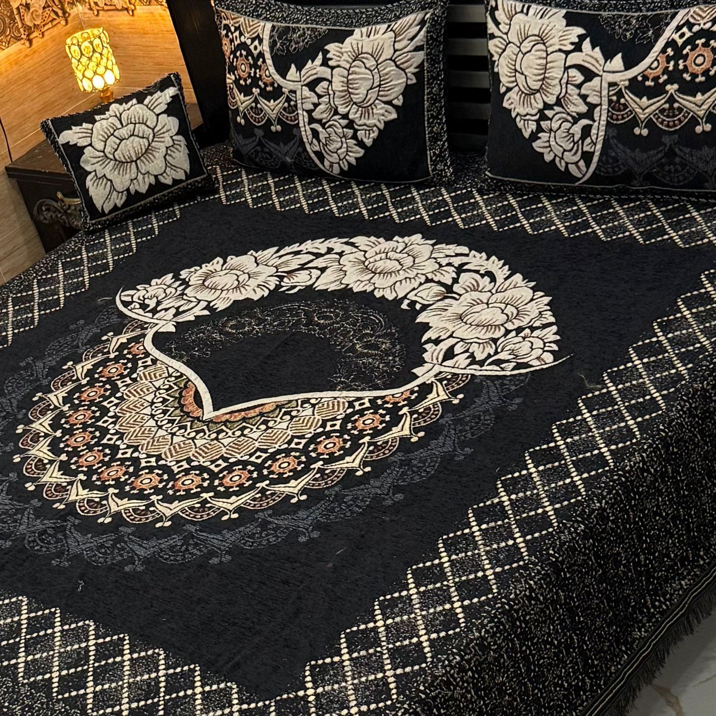 4Pc Velvet Jacquard Bedsheet