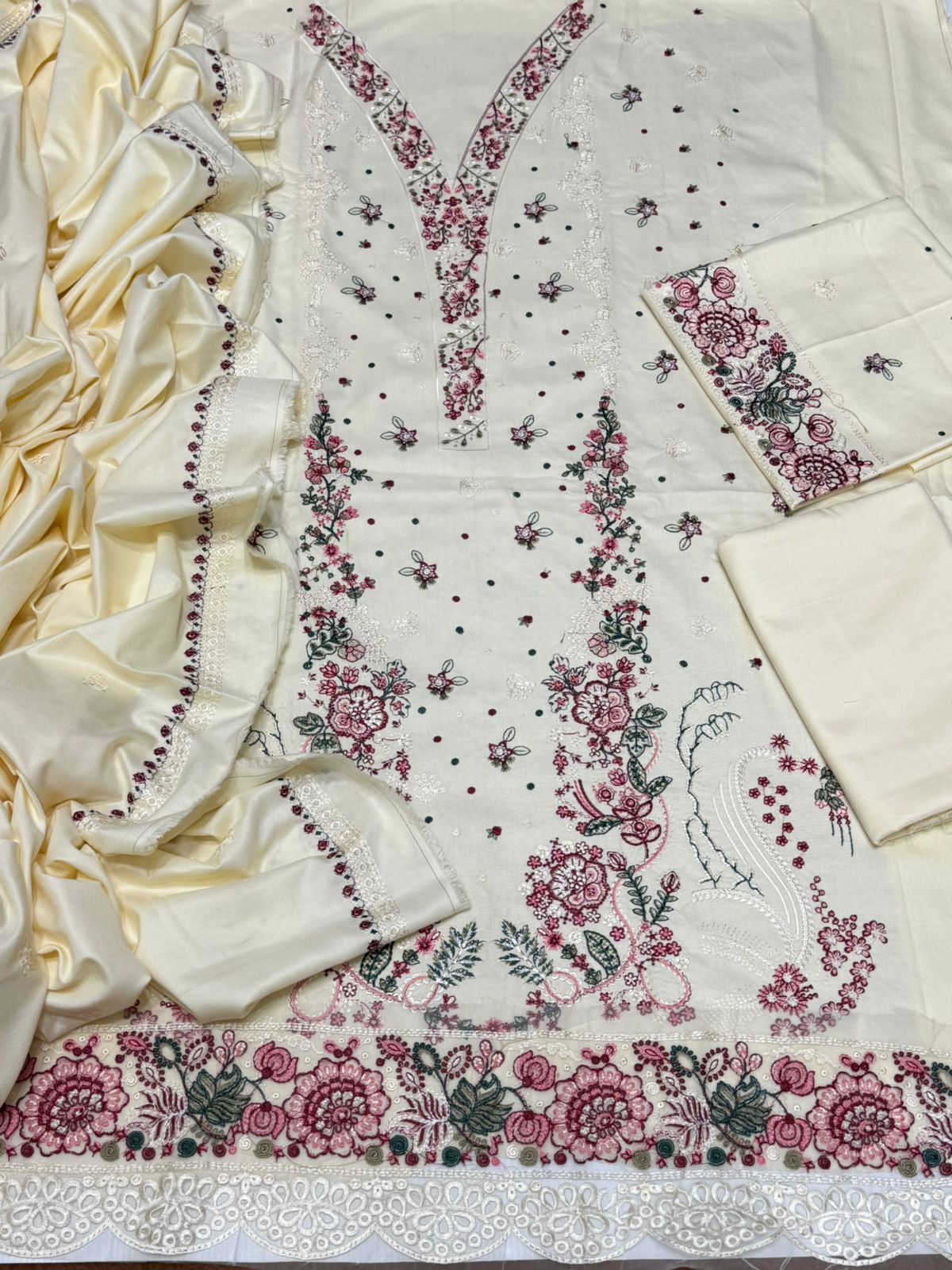 Qalamkahar 3PC Casual Winter Collection