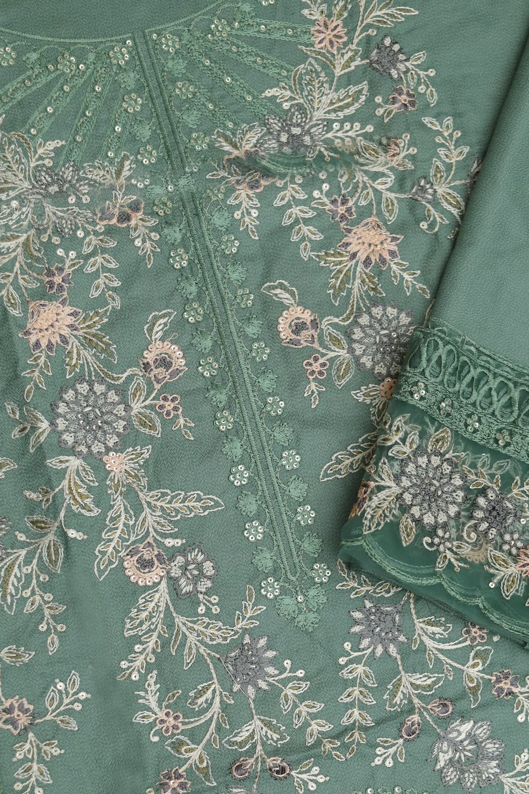 Maria B Winter Collection 2025 – Royal Touch of Elegance