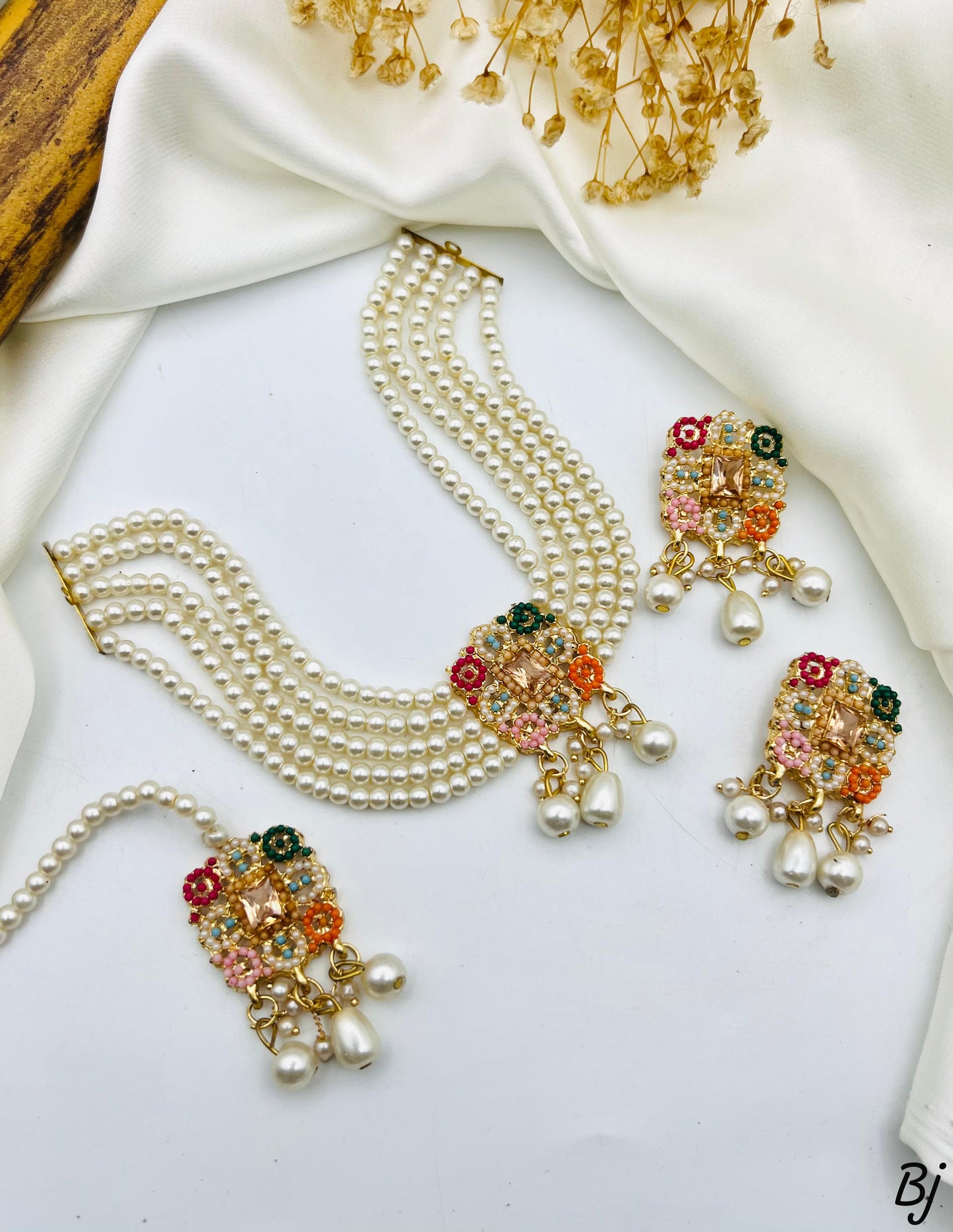 💖New Arrival – Fancy Nauretan Choker Set 💖