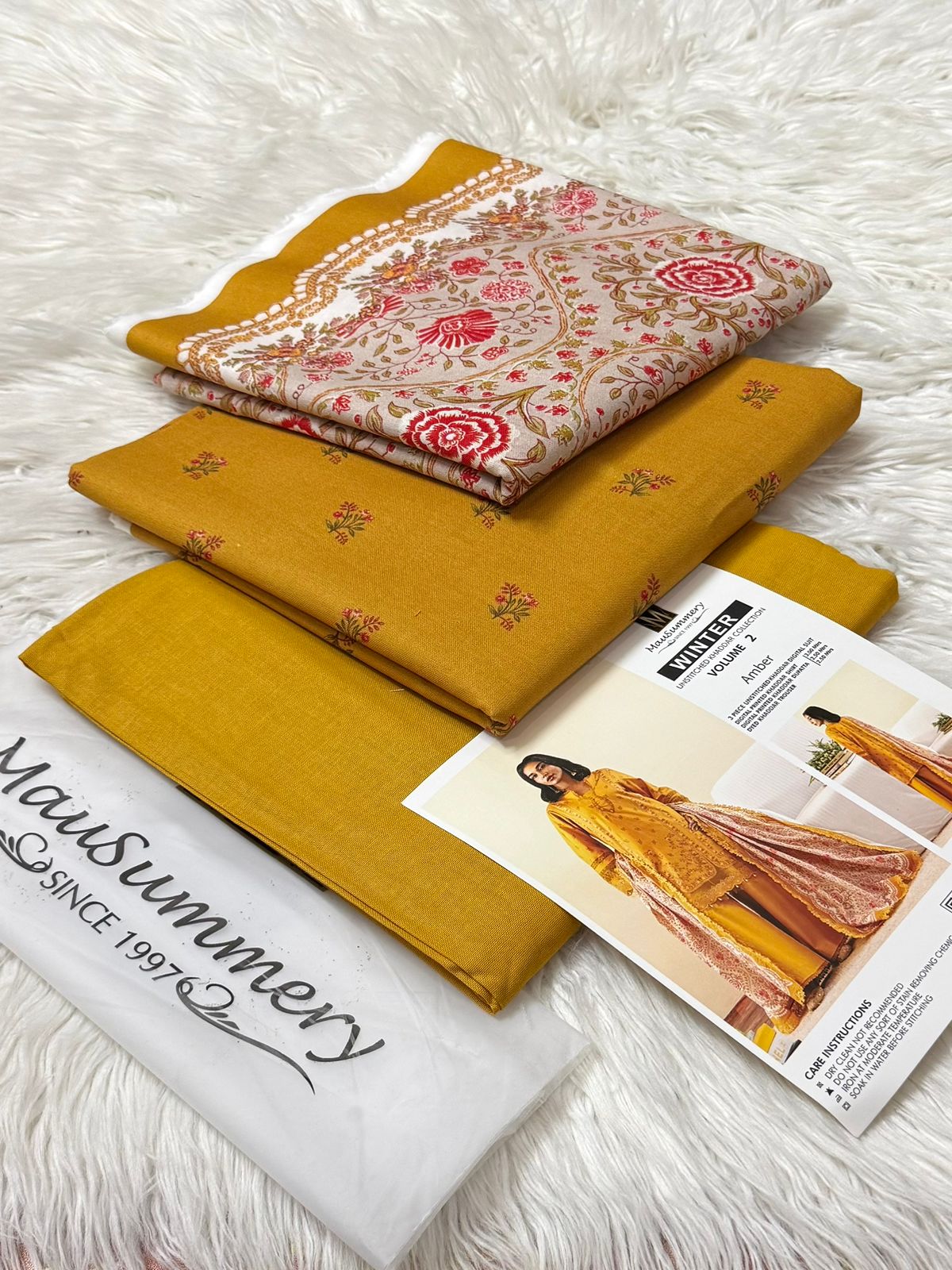 🌸 MAUSAMMRY – Khaddar Opening 2025 Vol.1 🌸