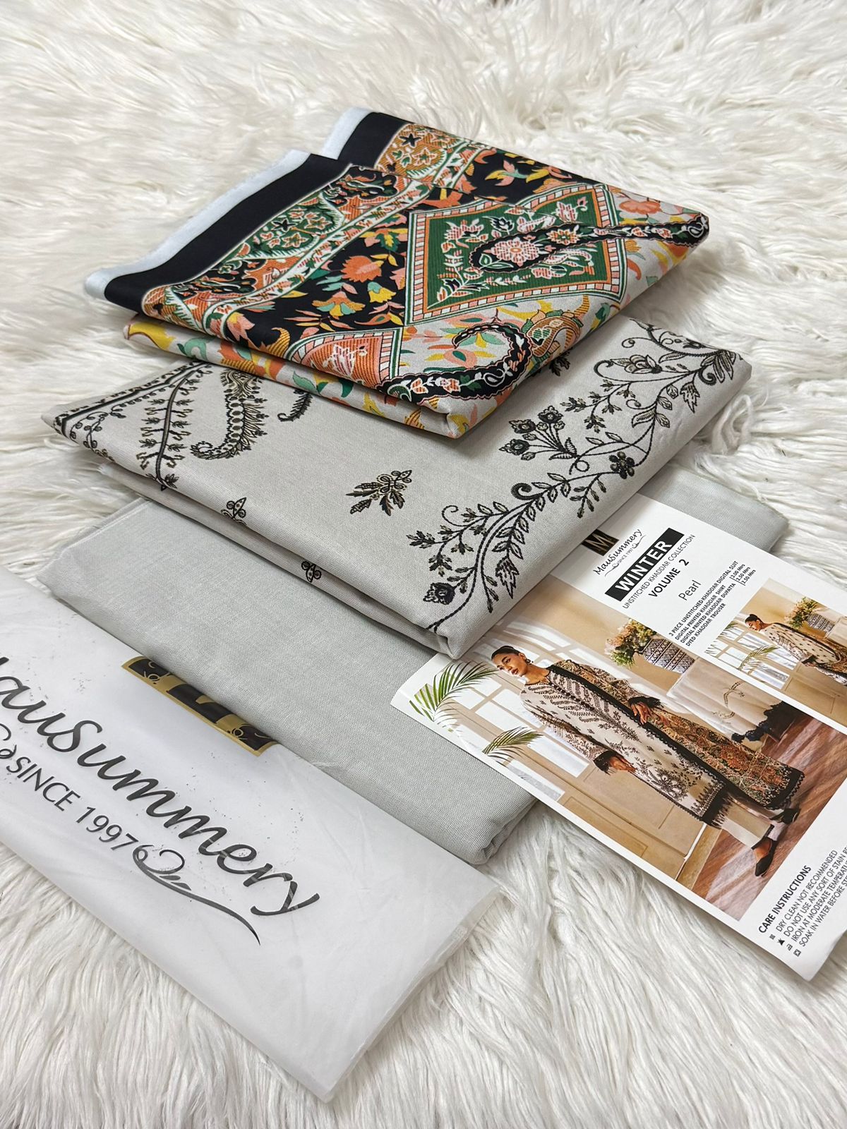 🌸 MAUSAMMRY – Khaddar Opening 2025 Vol.1 🌸